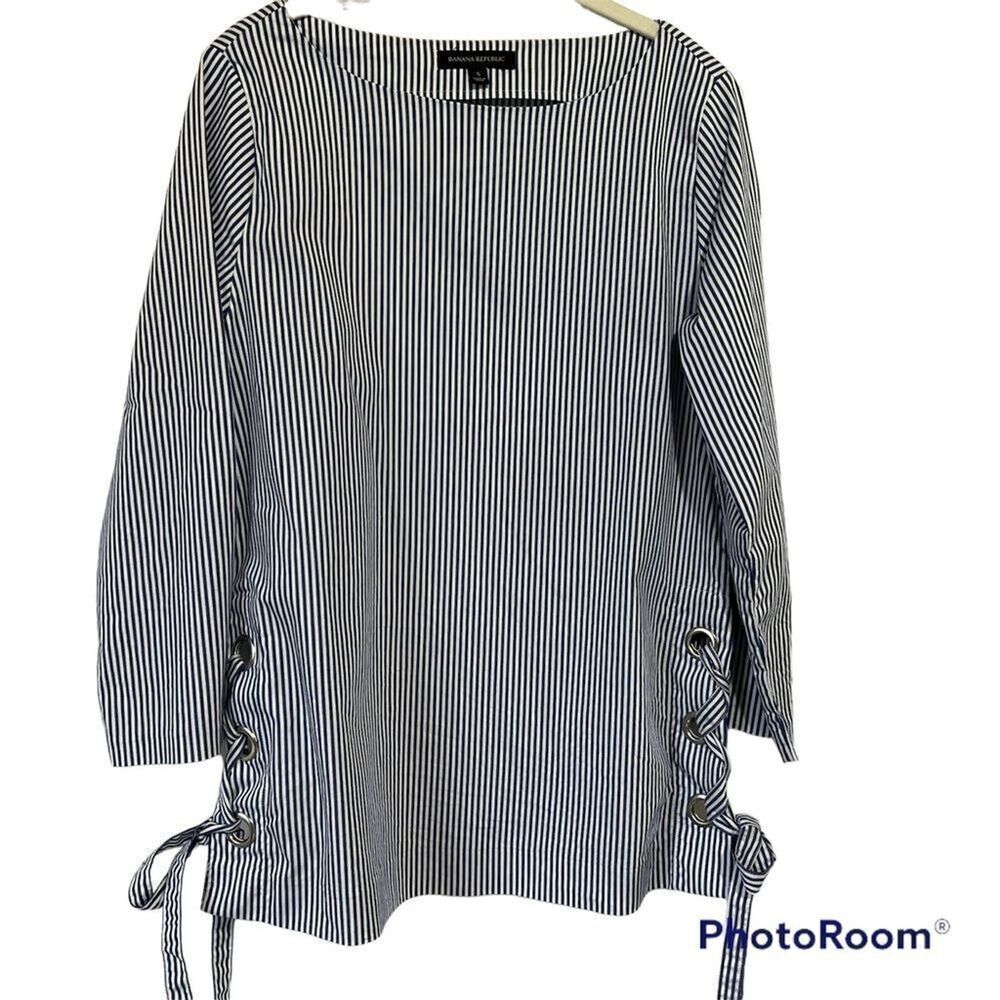 Bananaย Republic Striped TunicโBlouse size Small Blue White Nautical Top